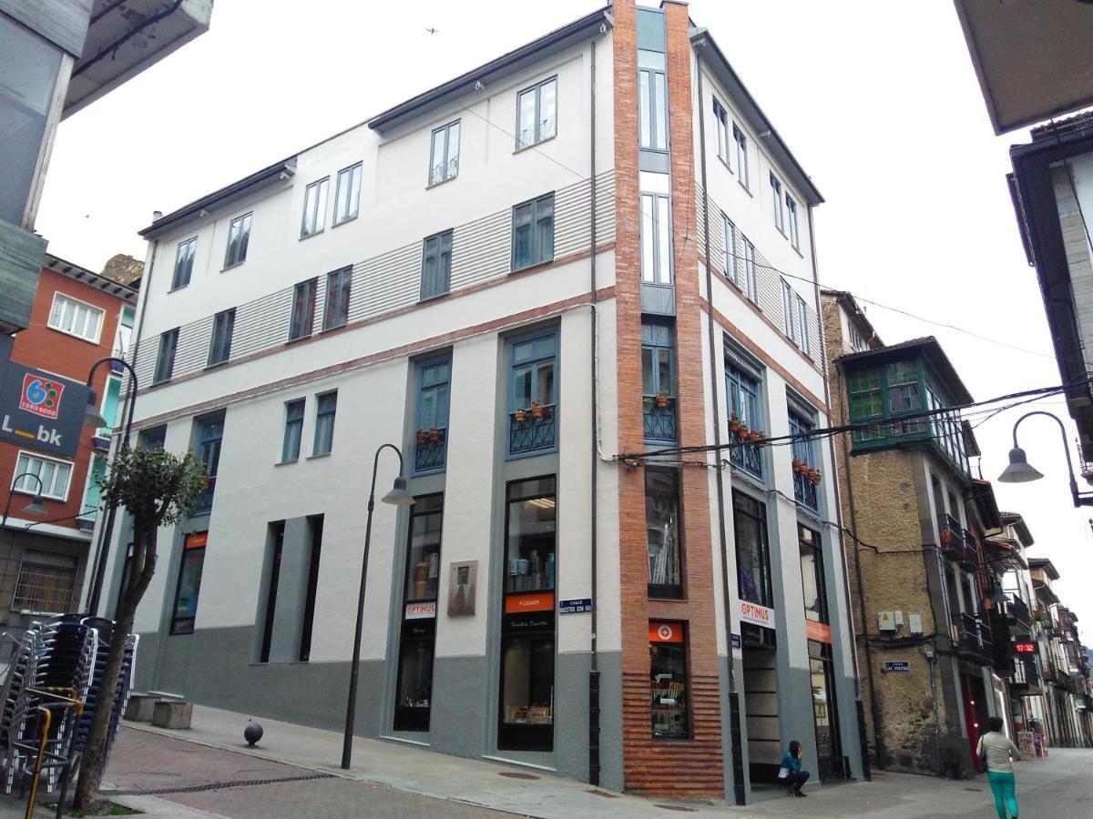 Apartamentos Legazpi Cangas De Narcea Eksteriør billede