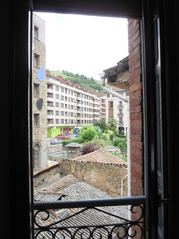 Apartamentos Legazpi Cangas De Narcea Eksteriør billede