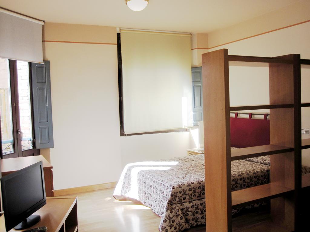 Apartamentos Legazpi Cangas De Narcea Eksteriør billede
