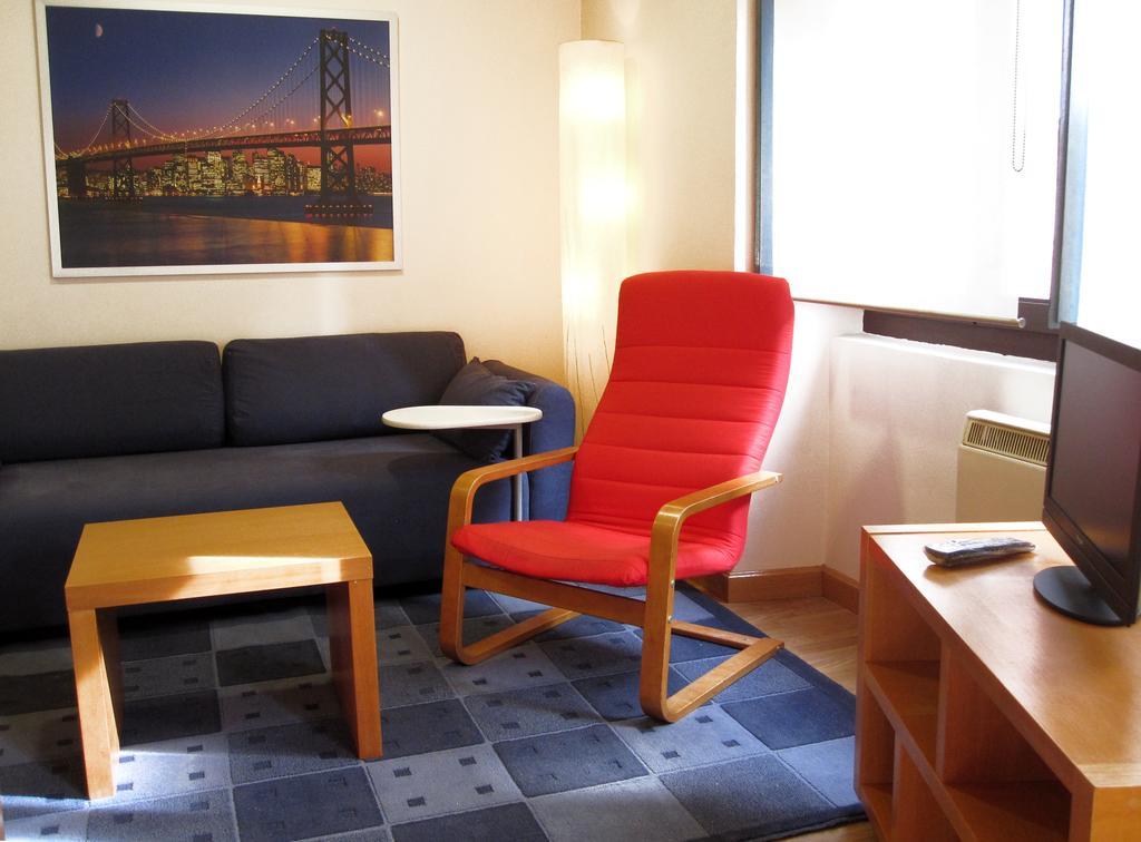 Apartamentos Legazpi Cangas De Narcea Eksteriør billede